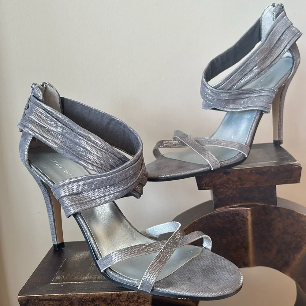 Nine West step out